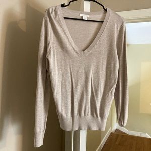 H&M beige v neck sweater